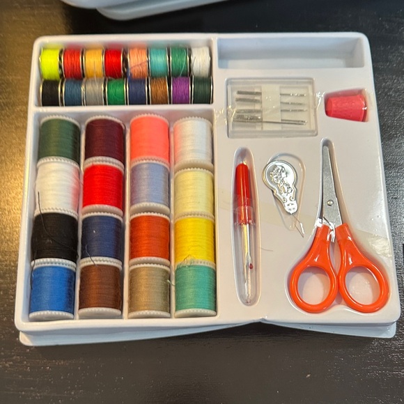 Compact Sewing Machine with Accessories - Picture 3 of 5